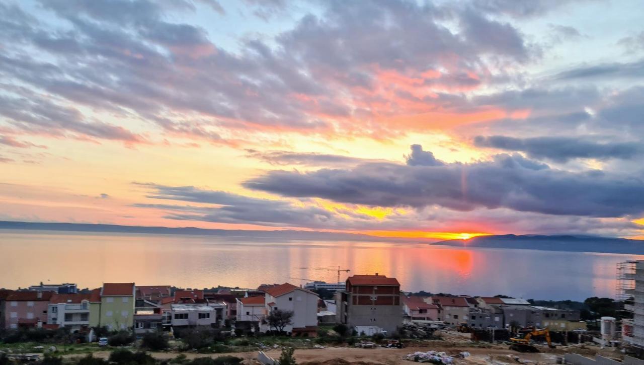 Apartment Ivona With Beautiful Seaview Макарска Экстерьер фото